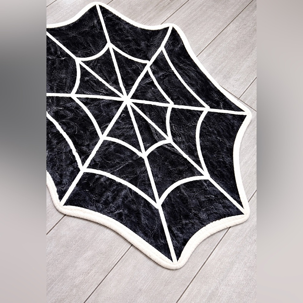Small Halloween Spiderweb Accent Rug – Black & White Decorative Floor Mat for Ba